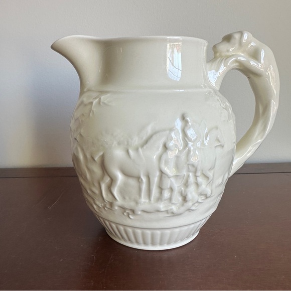Wedgwood Vintage Pitcher Devonshire Hound Dog Handle Jug Creamware - Picture 3 of 15